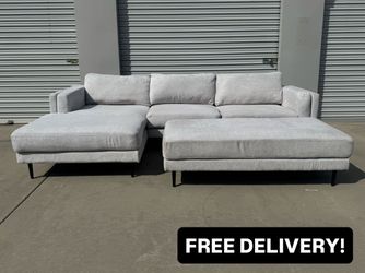 FREE DELIVERY || Living Spaces 2Pc Sectional Couch & Ottoman