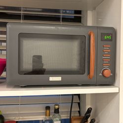 Haden Microwave in Grey  