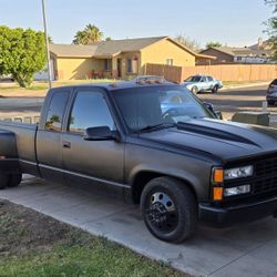 89 Chevy Dually 