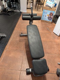 Reverse Crunch Bench