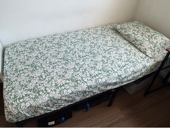 Twin mattress