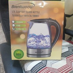 Brentwood Appliances 1.7-liter Cordless Tempered-glass Electric Kettle (black)

