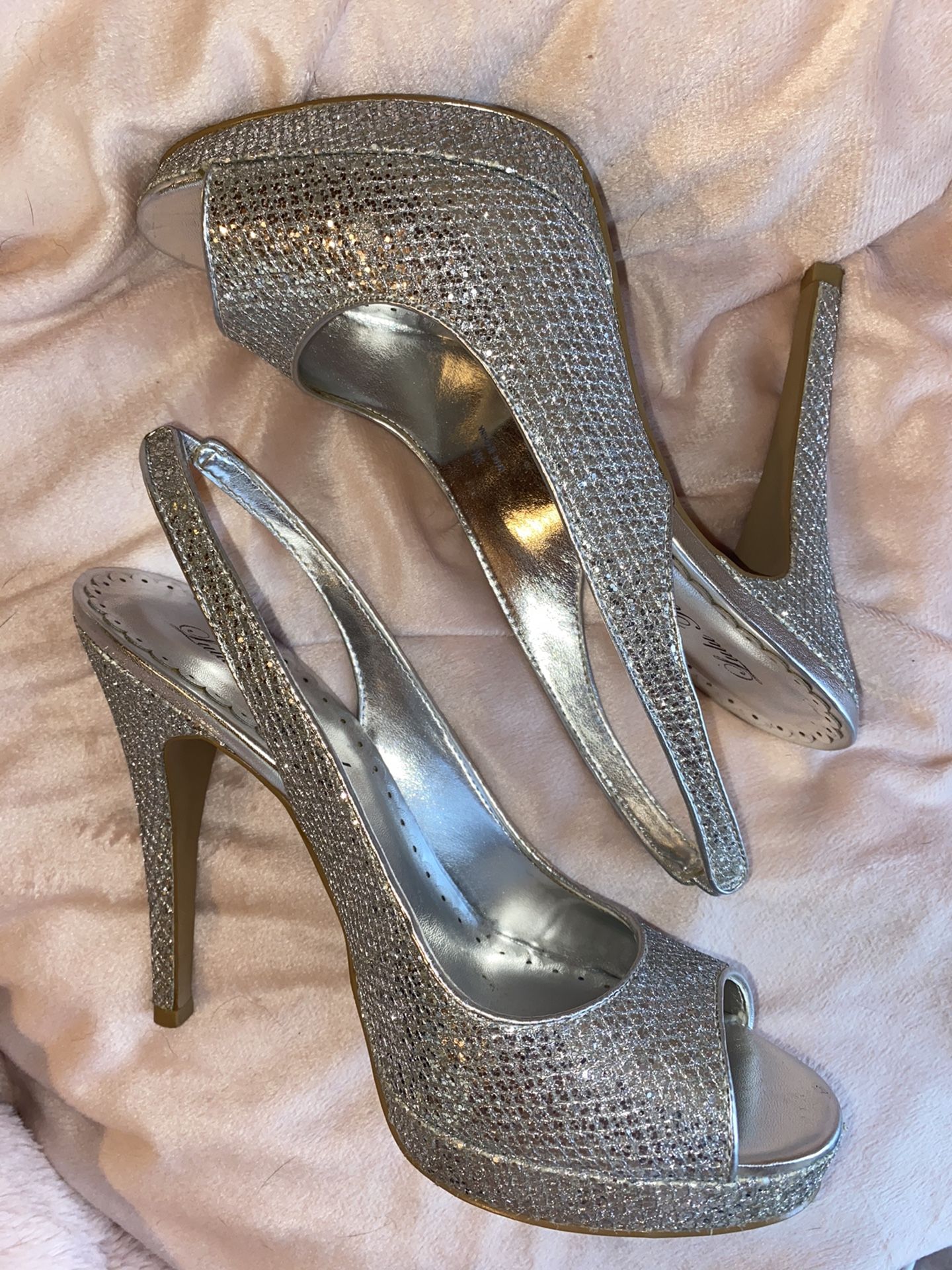 Lulu Townsend Silver Peep Toe Heels
