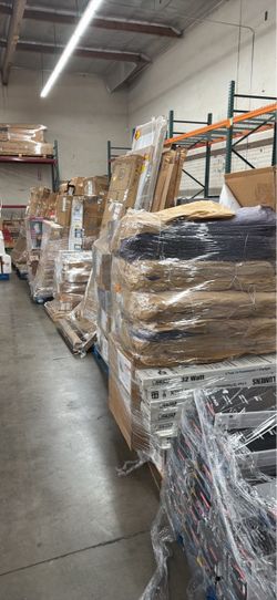 100+ Liquidation pallets