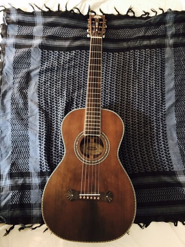 Washburn R319SWKK Parlor Guitar