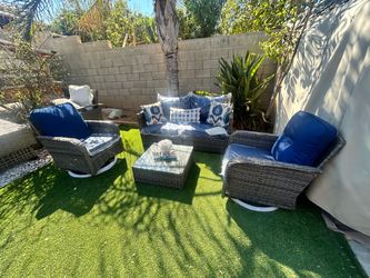 Patio furniture set outdoor new in the box