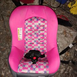 car seat ane stroller used still in good shape 