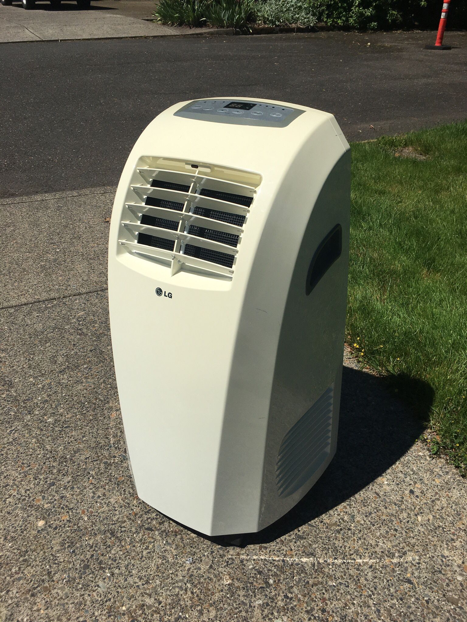 LG Portable Air Conditioner 