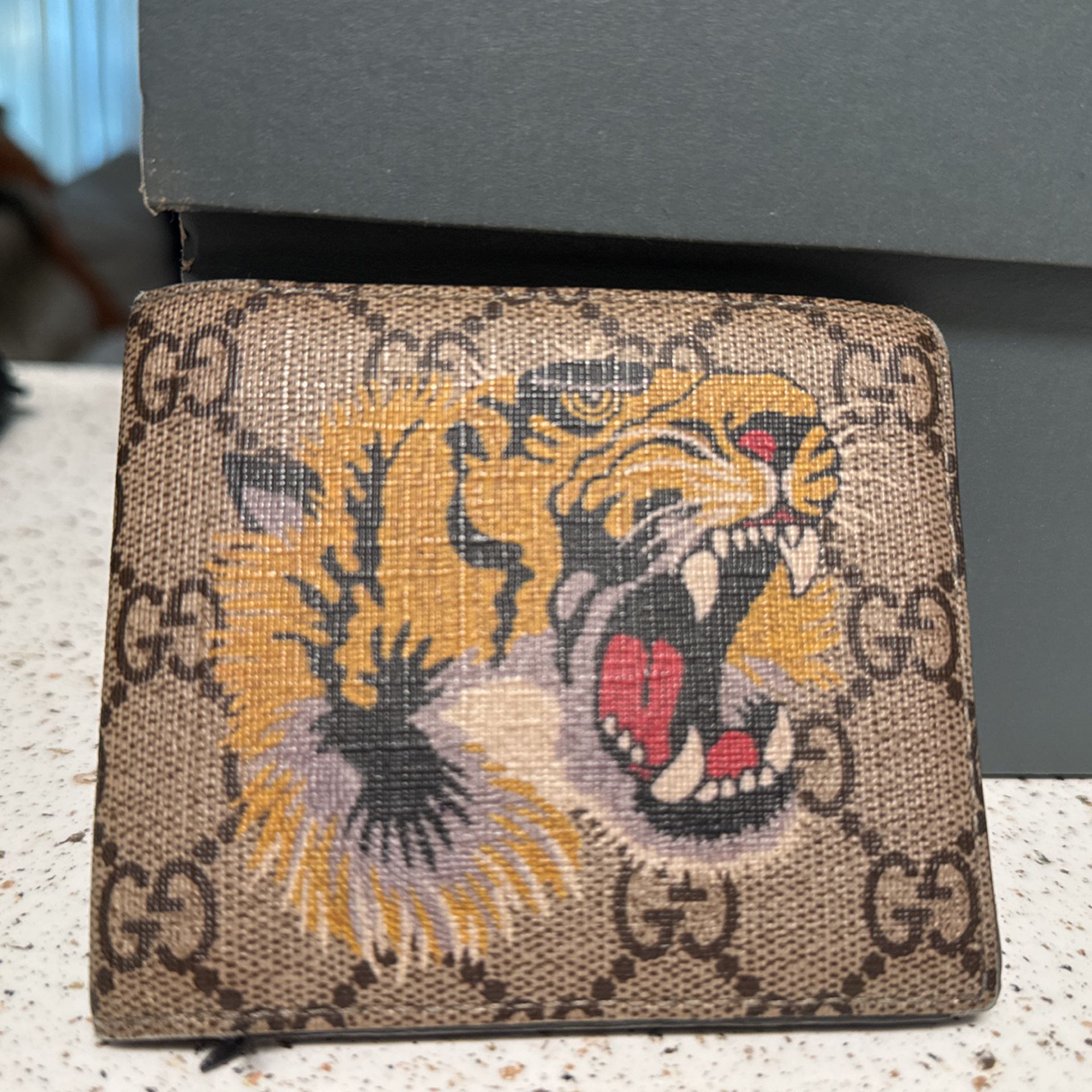 Gucci Tiger Wallet 
