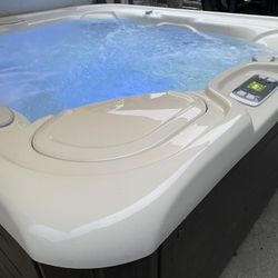 Hot Springs Jet Setter Hot Tub 