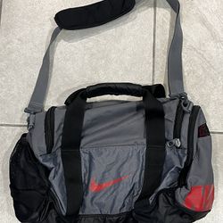 Nike Full Zip Swoosh Logo Duffel Bag With Shoulder Strap