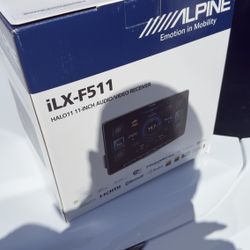 Alpine iLX-f511