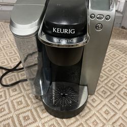 Keurig K-cup coffee approx 8 cups maker