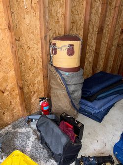 50 pound brand new punching bag I paid 350 brand new $200