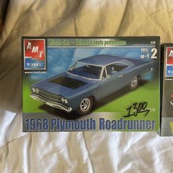 1968 Plymouth Roadrunner and Yankee Challenge Model Car
