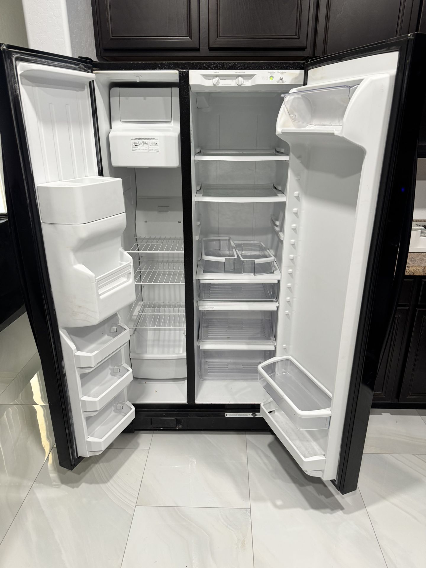 Two Piece Refrigerator And Stove