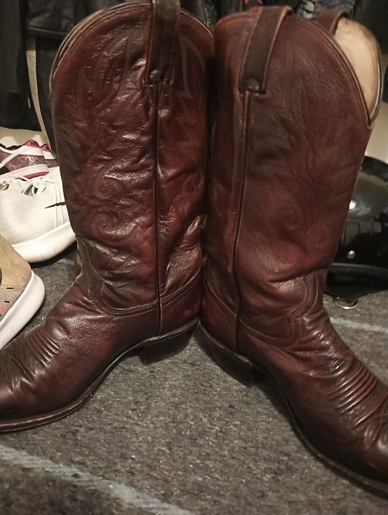 Like New Dan Post Brand Cowboy Boots Size 9