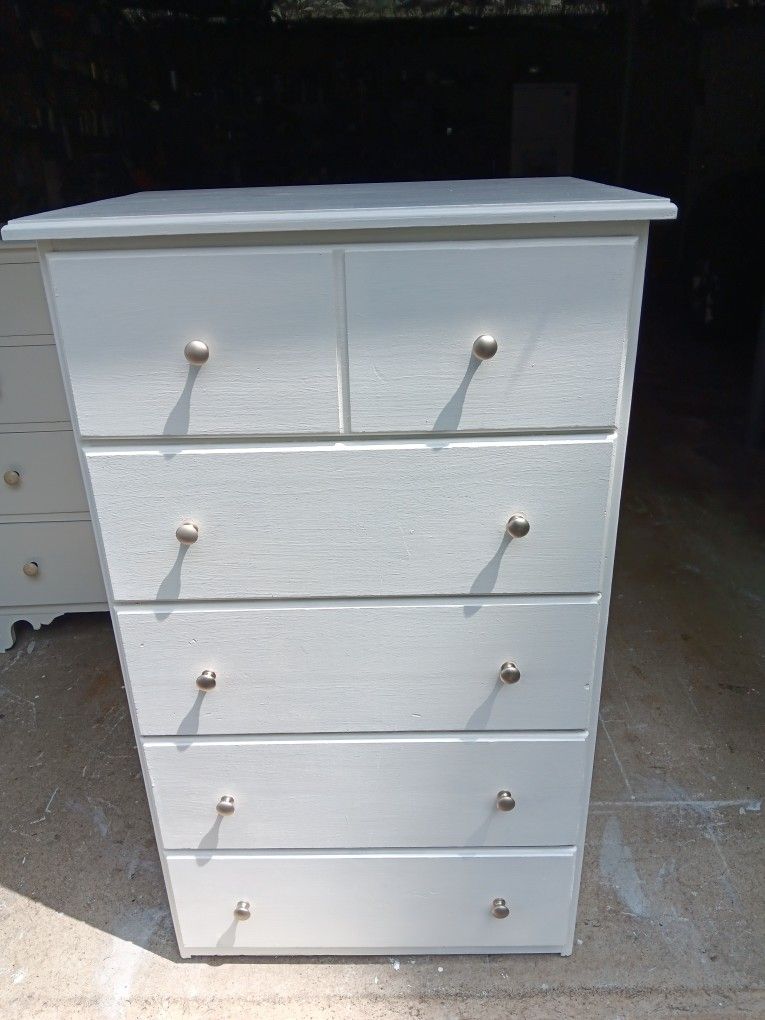 Refinished 5-Drawer Wood Dresser