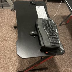 Gaming Desk With Keyboard And Mouse 