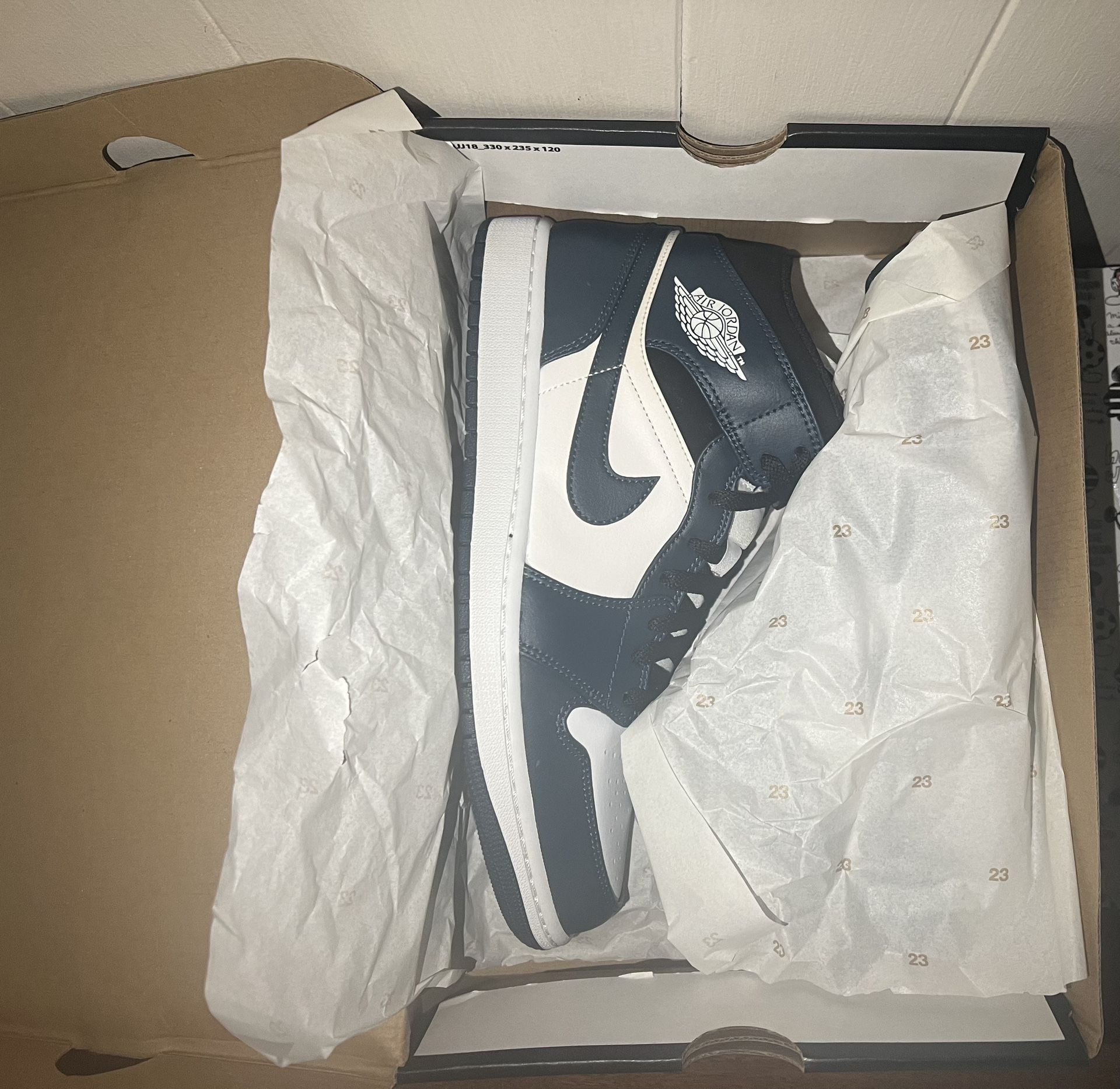 Jordan 1 Mid Armory Navy