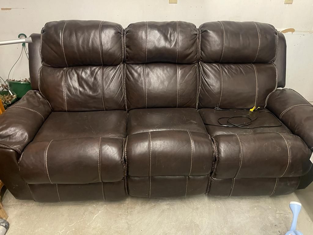 Electric reclining sofa