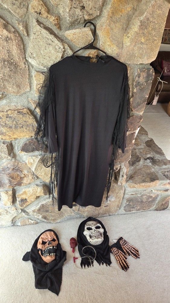 Costume Set: Grim Reaper Kids L (12/14), With 2 Masks (1w/pumping "blood") Skeleton Gloves. Price OBO.