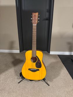 Little Yamaha Guitar