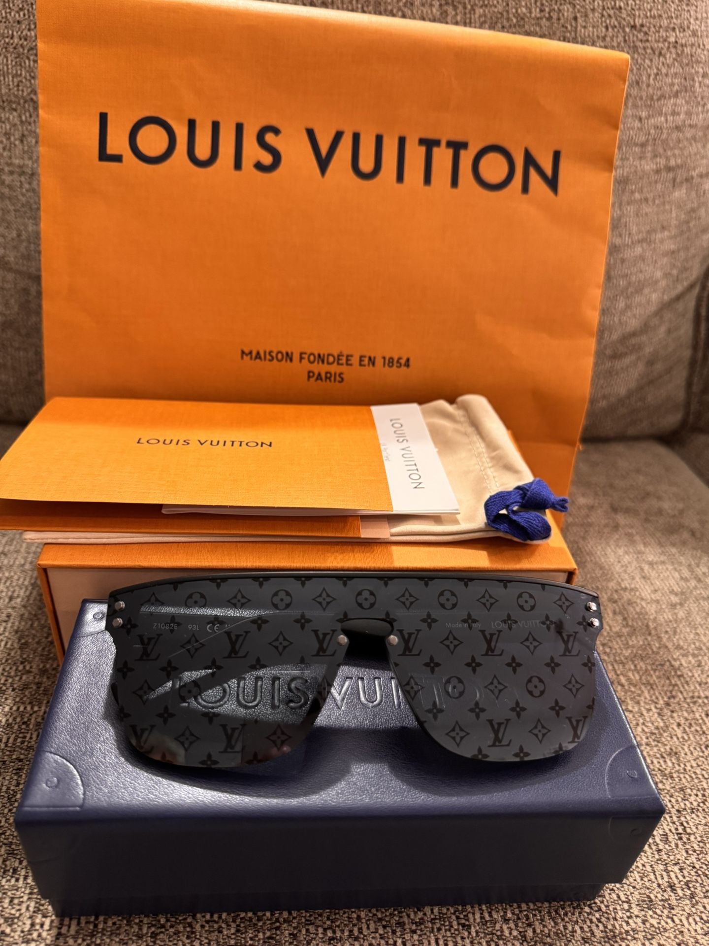 Louis Vuitton Shades 