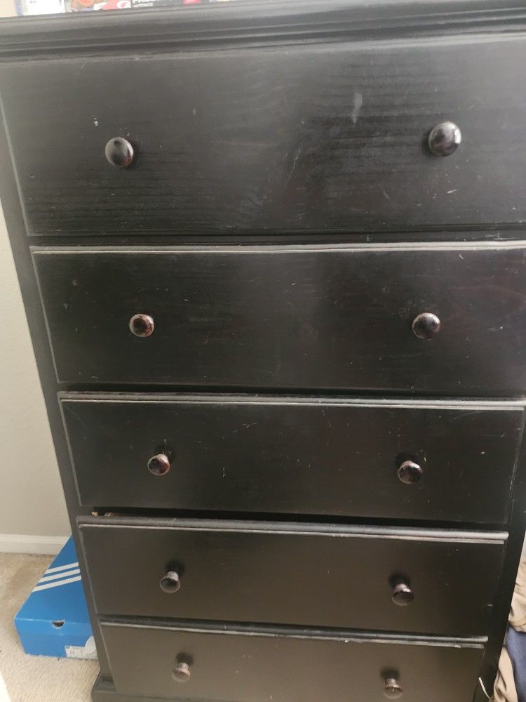 Dresser