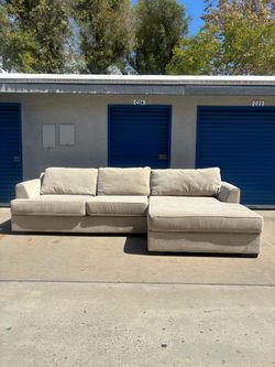 Large Beige Sectional Couch 🛻Delivery Available🛻