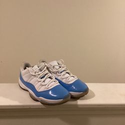 Air Jordan 11 Retro Low , White University Blue Blanc, Size 9.5  Men’s 