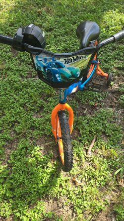 Boys hot wheels bike $60