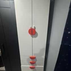 Kids Closet