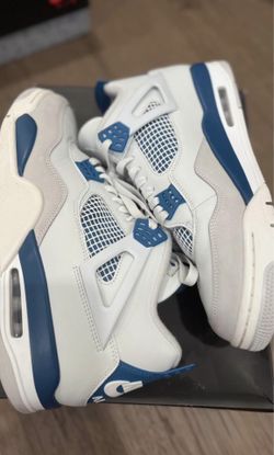 Jordan 4 Military Blue 