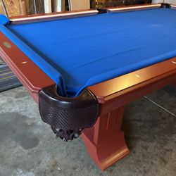 7 Foot Pool Table  🎱 