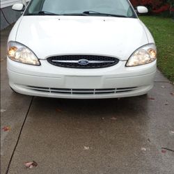 2002 Ford Taurus
