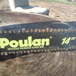 Poulan gas chain saw