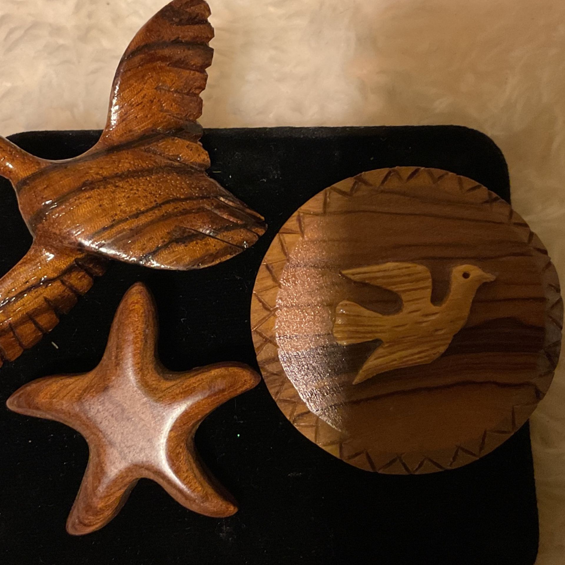 Wooden Star Fish,goose,and Bird Brooches…
