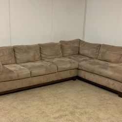 L-Shape Sectional Couch Sofa *Free Delivery*