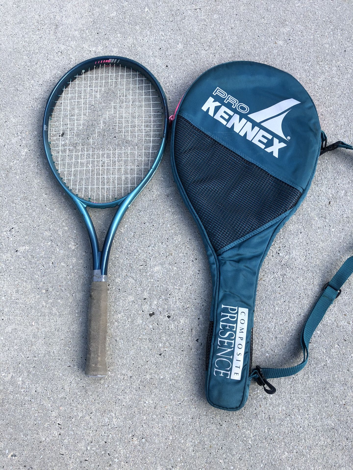 PRO KENNEX COMPOSITE PRESENCE TENNIS RACKET