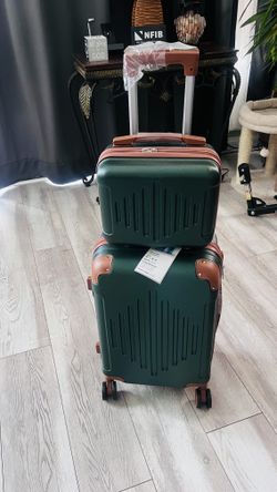 BRAND NEW 2-PC Carry-On Luggage + Matching Makeup/Vanity Case – Elegant Green & Brown – $40 📍 Pickup: S. Durango & 215, near IKEA Beautiful matchin