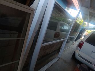 Screen door