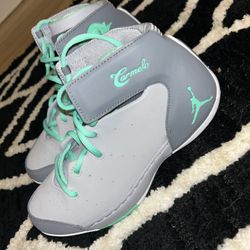  Air Jordan Melo 1.5 Gray Basketball Shoes Boys Size “5.5” YOUTH 