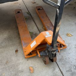 Pallet Jack 