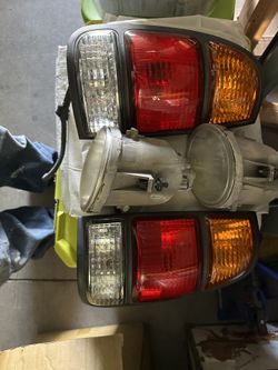 Headlights Taillights Fog Lights 2003 Tundra