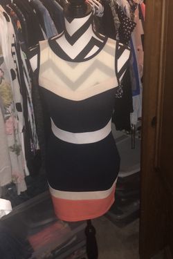 Fitted color block dress from Windsor