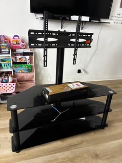 Tv stand up to 65”