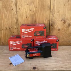 Milwaukee M18 Transfer Pump Model 2771-20 (Tool Only)