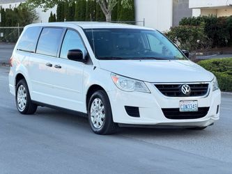 2012 Volkswagen Routan S