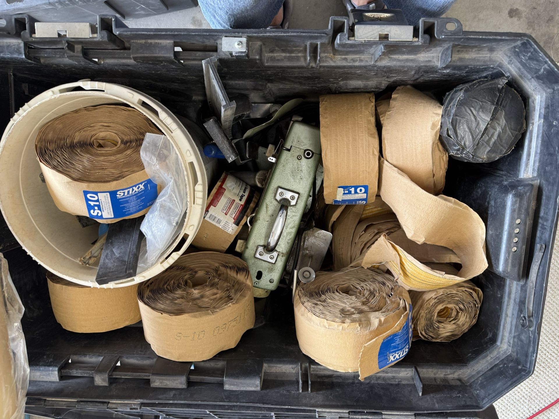 Carpet Supples And Tools
